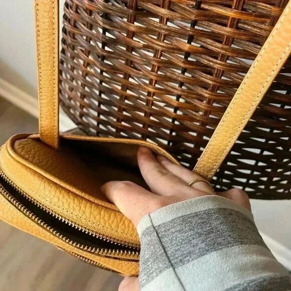 Vintage pebbled leather crossbody bag yurie Nitani classic style - Picture 10 of 10